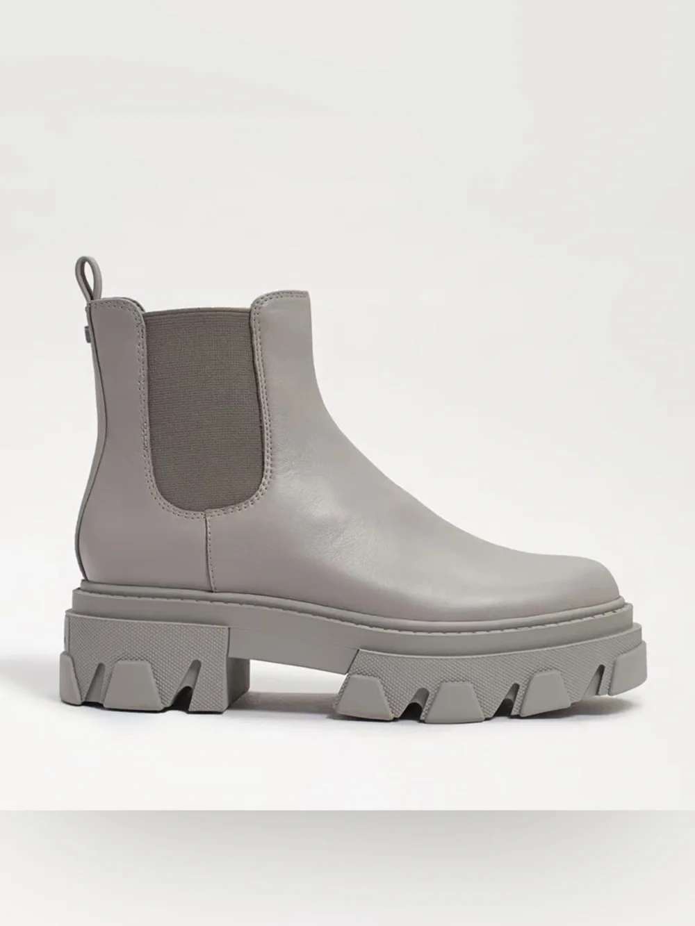 Sam Edelman | Daelyn Chelsea Boot size 9 NIB